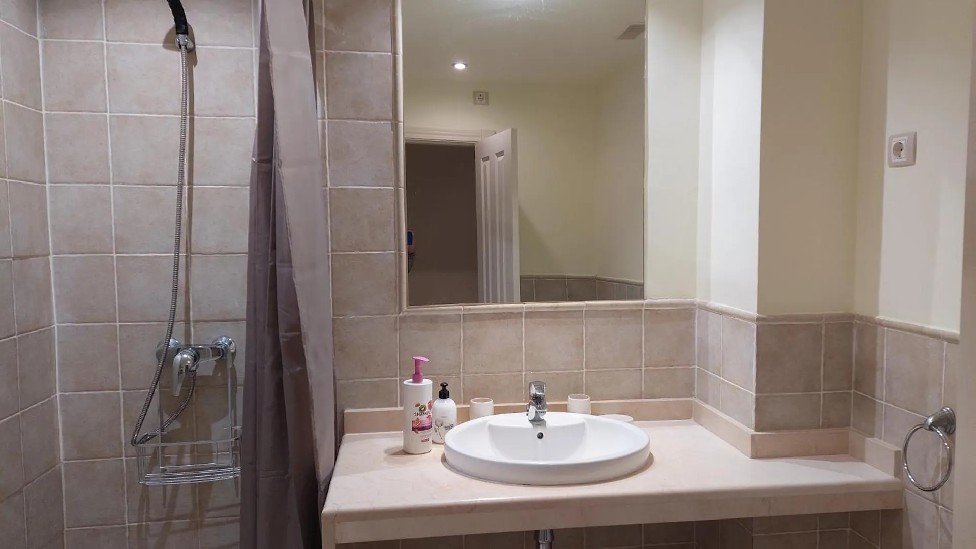 Jardines, Piscina Y Mar Apartman Estepona