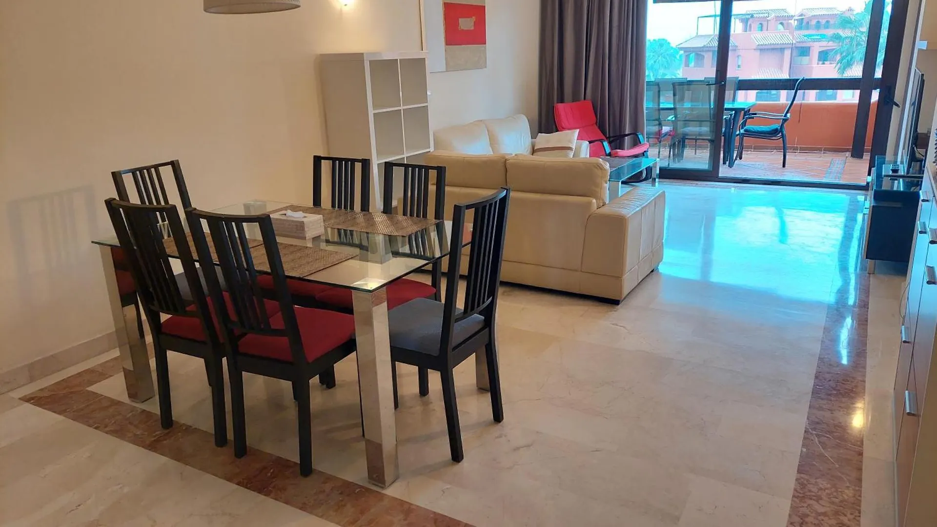 Jardines, Piscina Y Mar Apartman Estepona 0*,  Spanyolország
