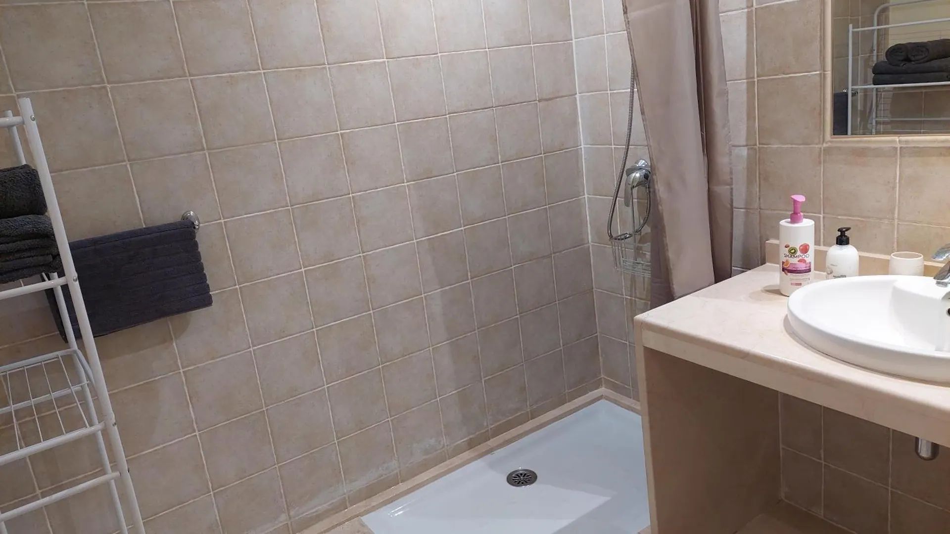 Jardines, Piscina Y Mar Apartman Estepona 0*,  Spanyolország