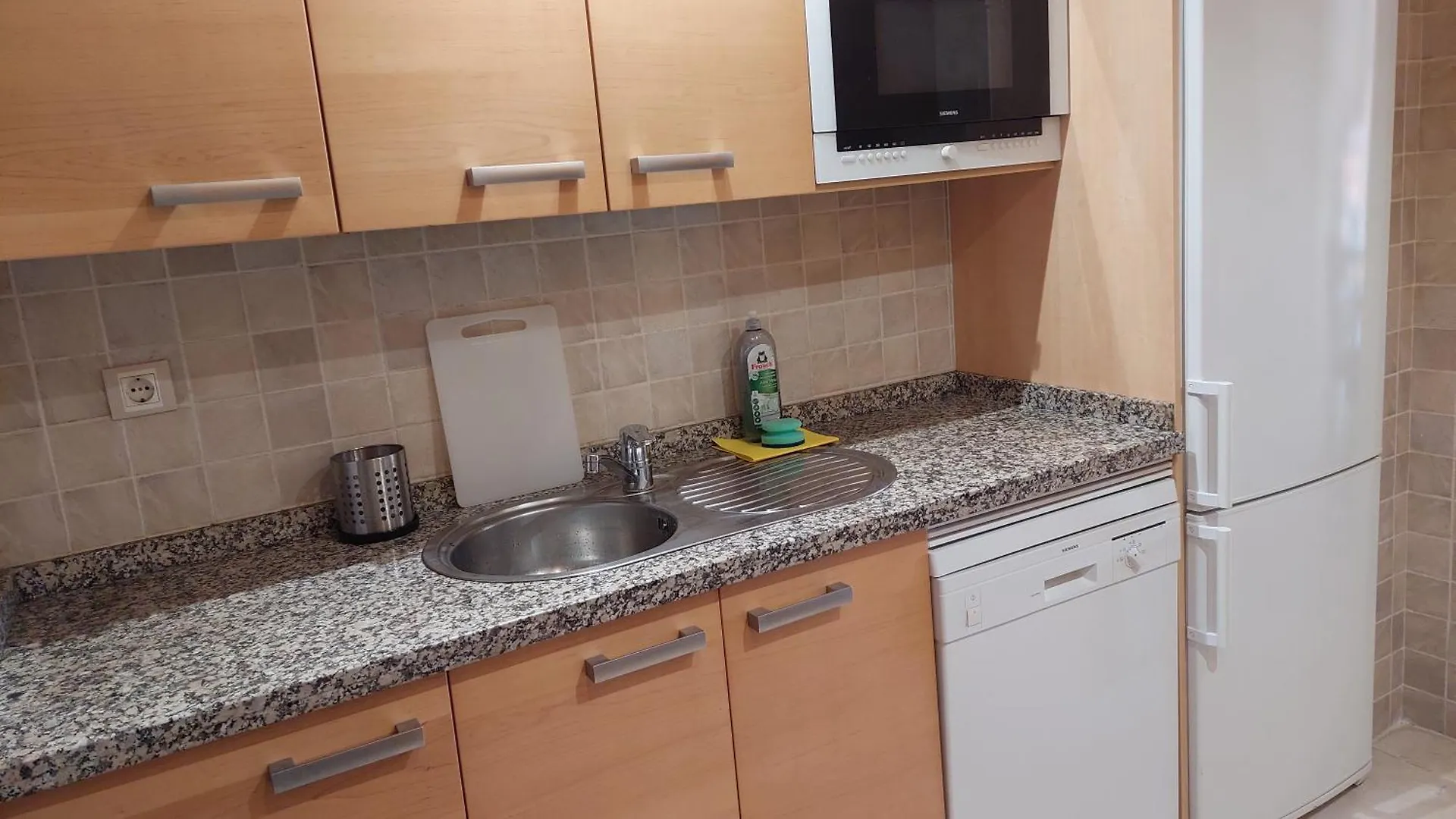 Jardines, Piscina Y Mar Apartman Estepona 0*,  Spanyolország
