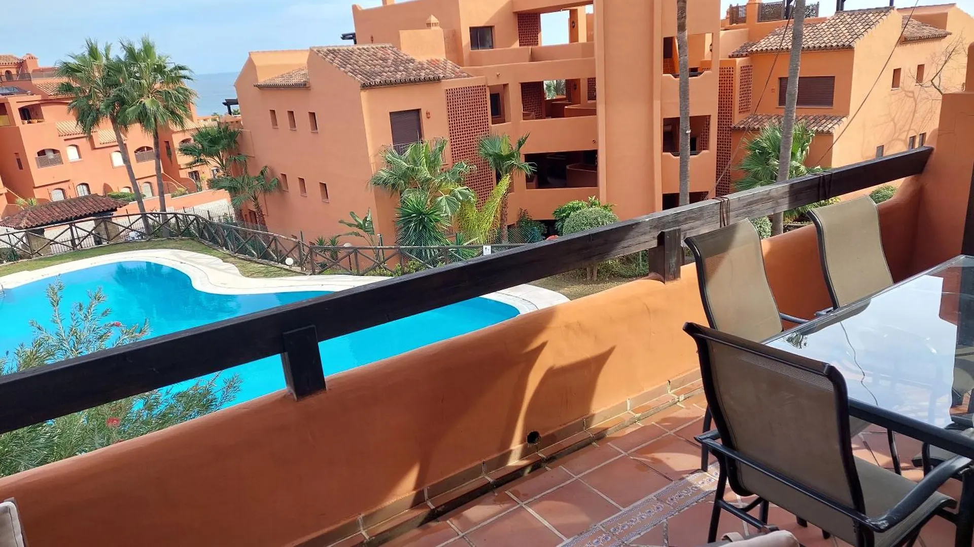 Jardines, Piscina Y Mar Apartman Estepona
